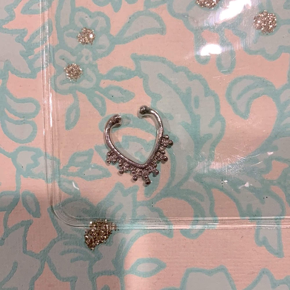 FAUX SEPTUM RING - Picture 7 of 7